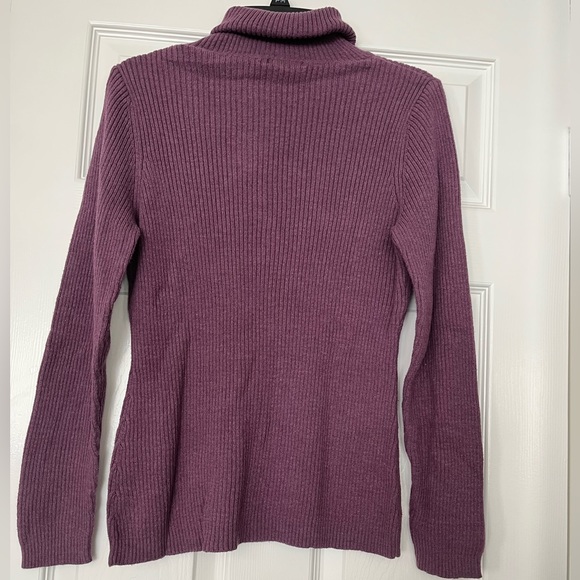 Tweeds Fuchsia Turtleneck - Picture 4 of 4